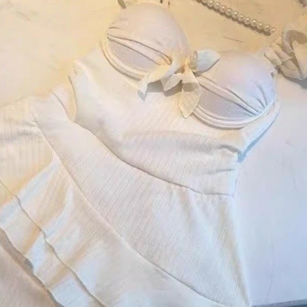 Flattering One-piece Swimsuit For Women - Image 3