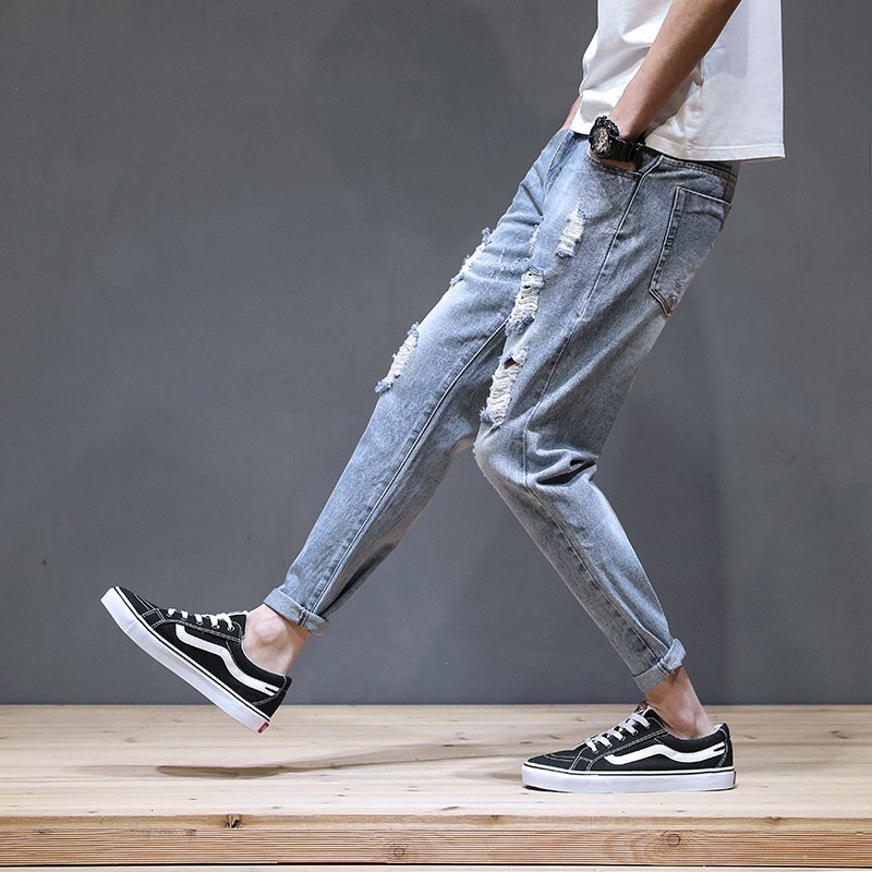 Ripped Jeans - Image 5
