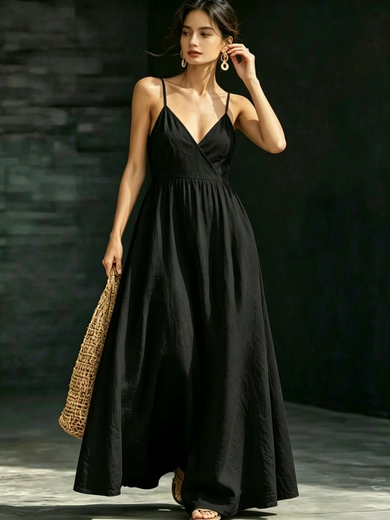 Summer V-Neck Spaghetti Strap Maxi Dress With Pockets - Image 2