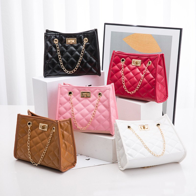 Mini Chain Shoulder Bag - Image 4