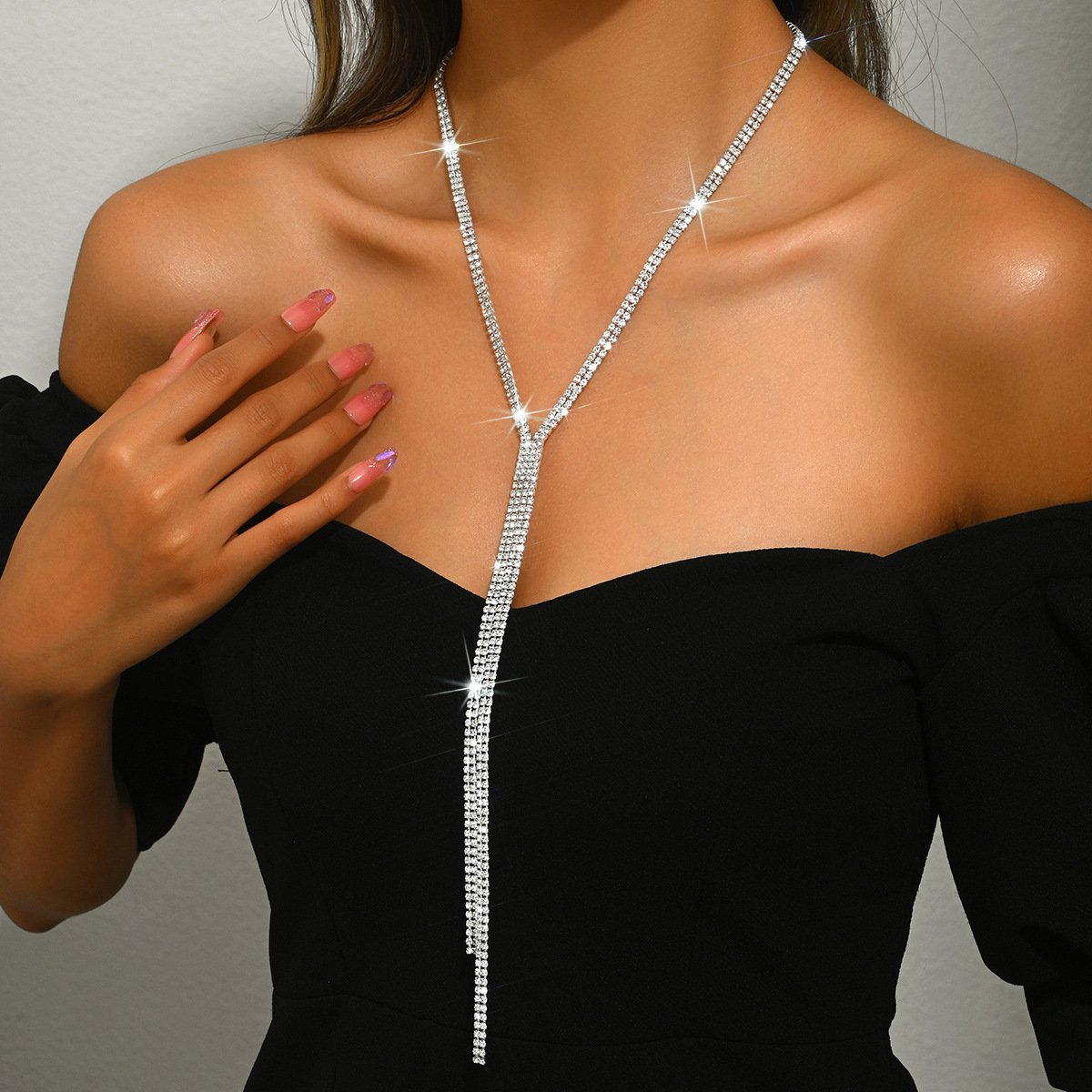 European And American Fashion Simple Full-Diamond Tassel Necklace Super Shiny High-End Sweater Chain Unique Temperament Minimalist Style Jewelry - Image 6