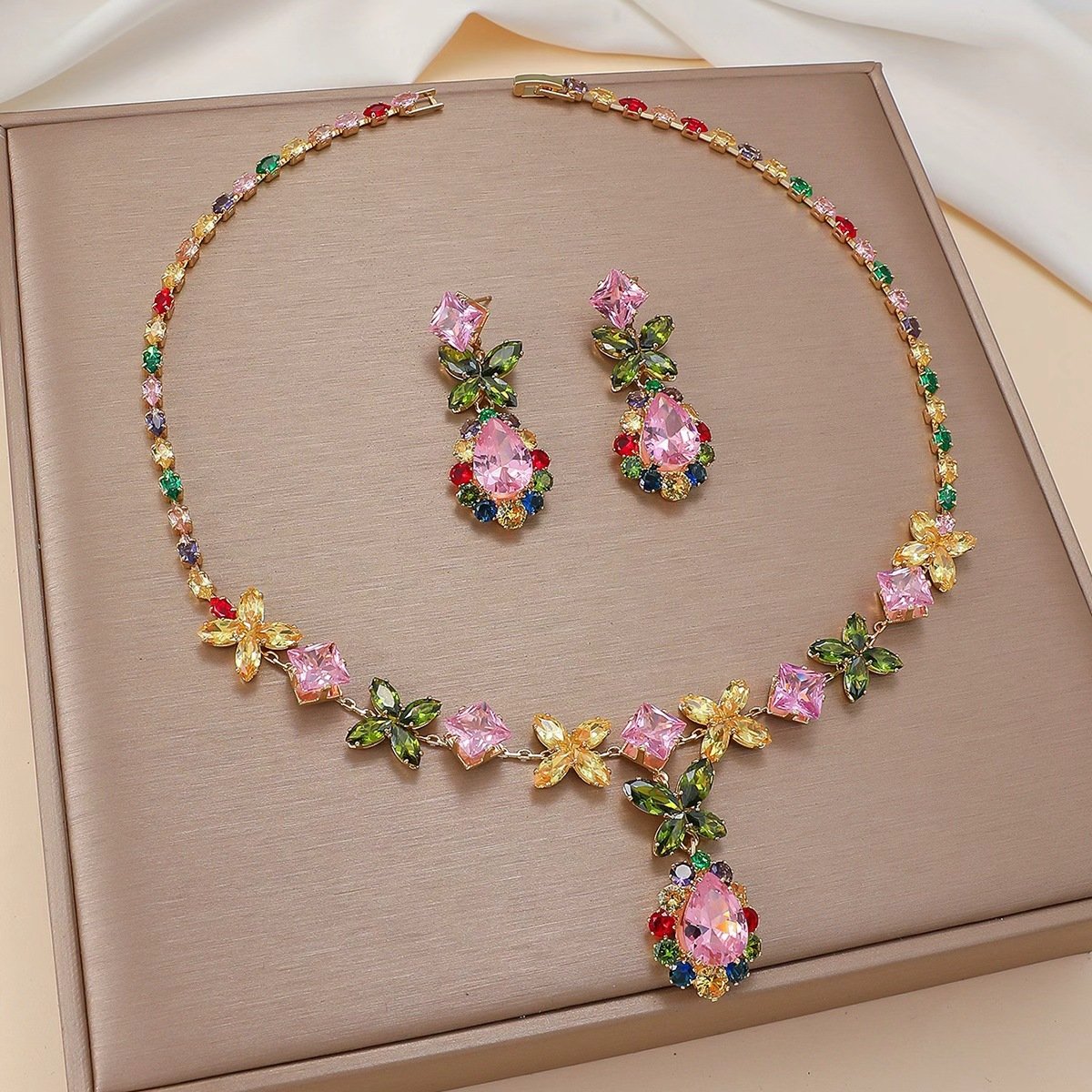 European And American Cross-Border Dress Accessories With Necklace Set, Light Luxury Pink Zircon Earrings And Necklace Two-Piece Jewelry Set