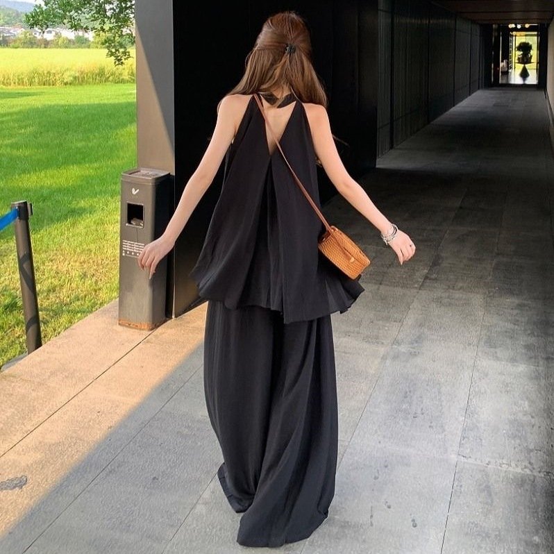 V-neck Halter-Neck Vest And Wide-Leg Pants Two-Piece Set - Image 4