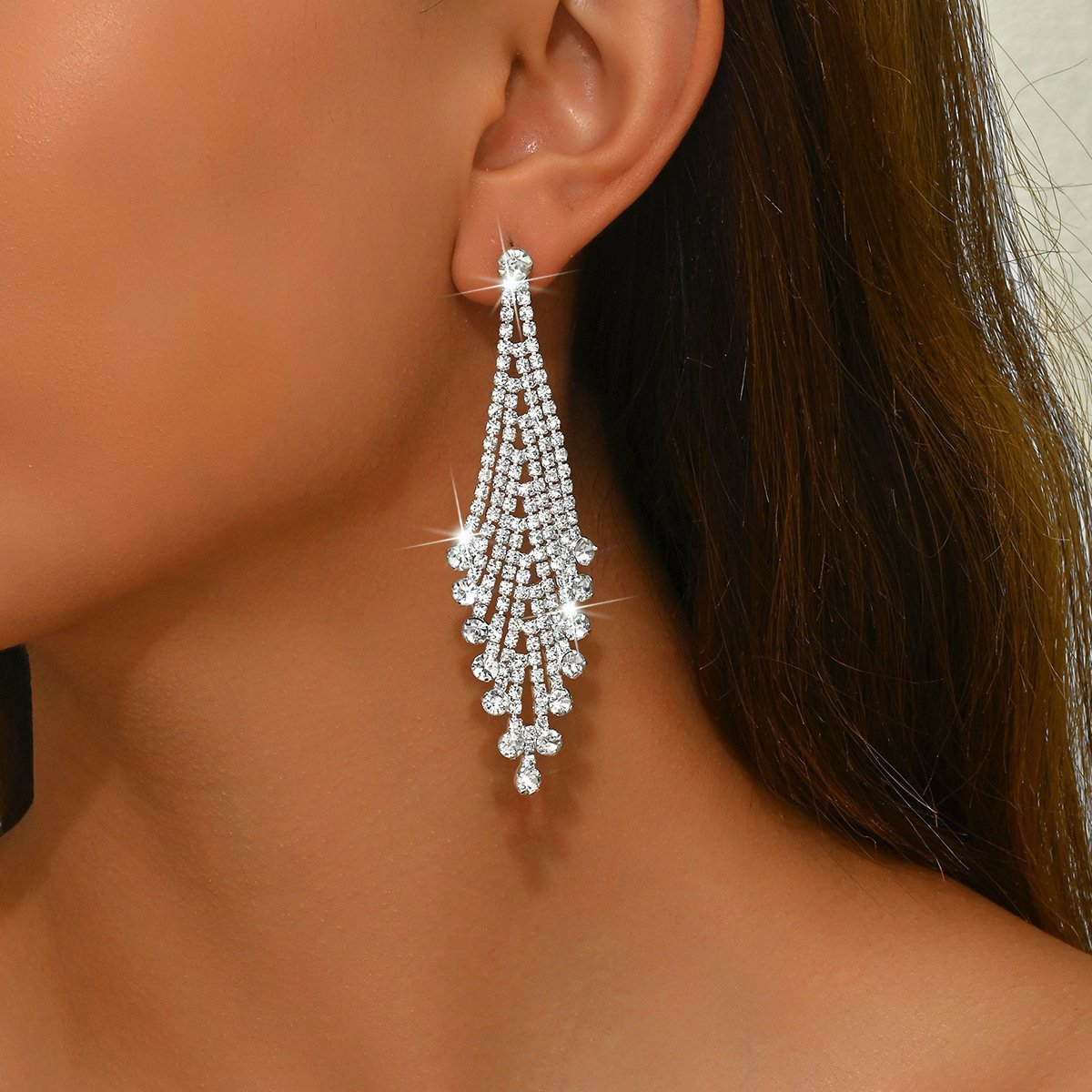 Exaggerated And Dazzling Geometric Rhombus Earrings With Full Rhinestones For Women, Fashionable And High-End Rhinestone Tassel Earrings - Image 6