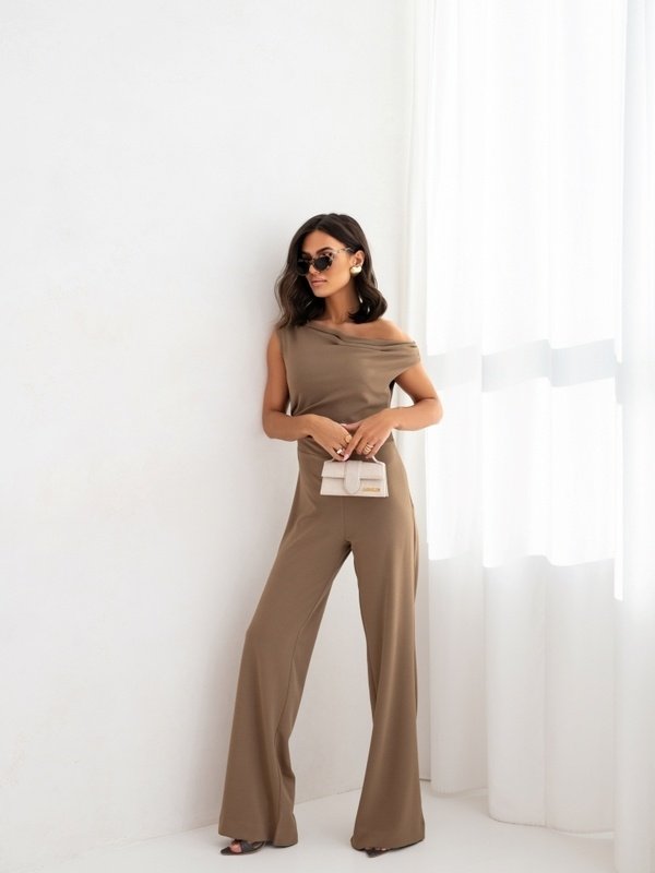 Straight Leg Jumpsuit with Zipper - Image 7