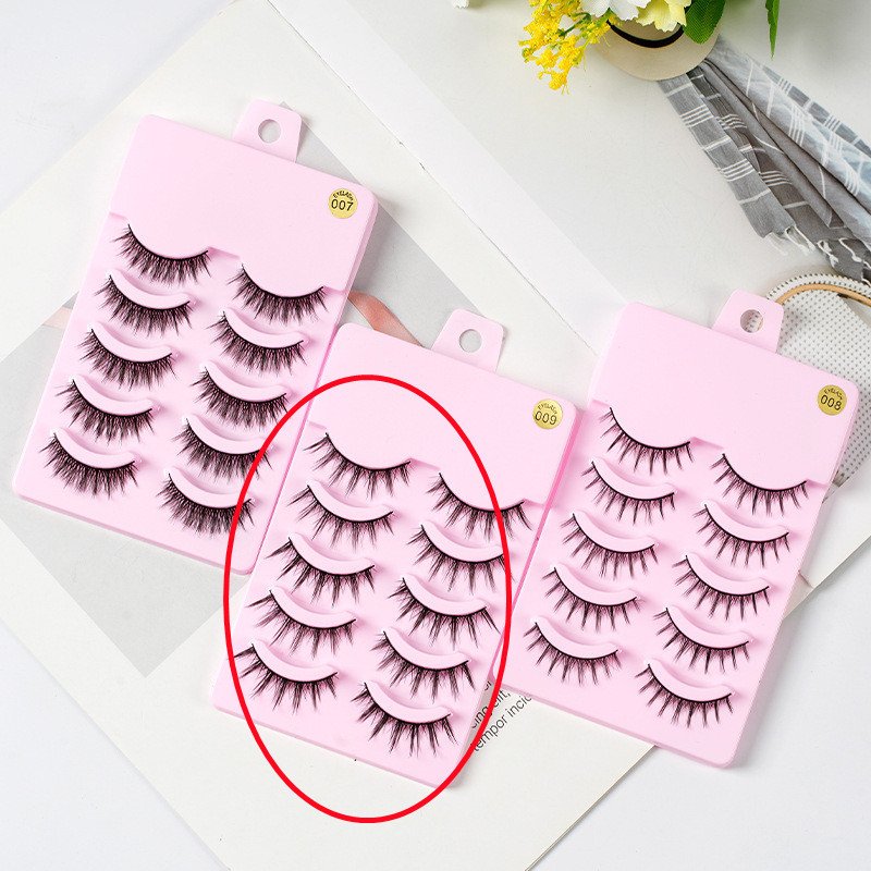 Natural Wispy False Eyelashes - Image 4
