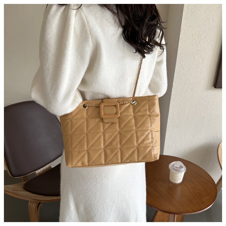 Women Shoulder Bags New Trendy Chic Chanel-style Rhombus Chain Bag - Image 5