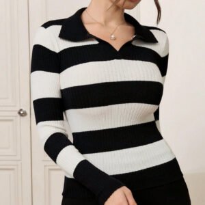 Pullover Knit Sweater With Long Sleeves