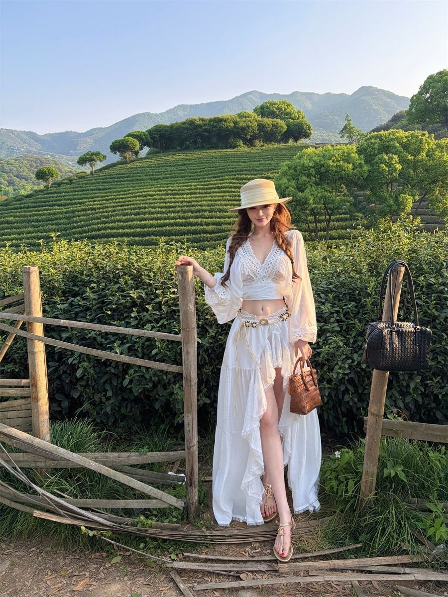 Bohemian-style White Lace Hollow-out Two-piece Set - Image 4