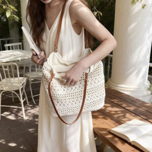 Hollow-out Straw Beach Bag For Seaside Vacations